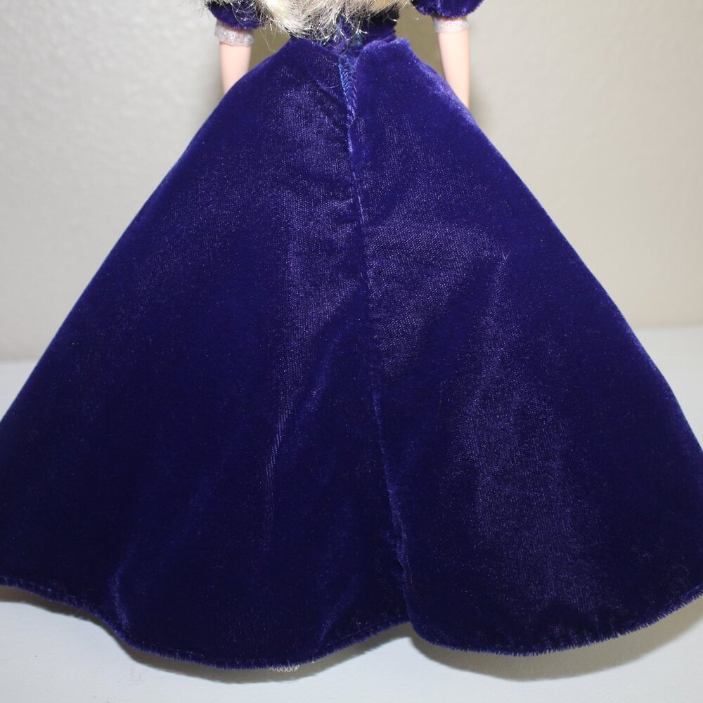 Barbie Millennium Princess 2000 Doll Blonde Purple Dress Special Edition Toy - Picture 9 of 12